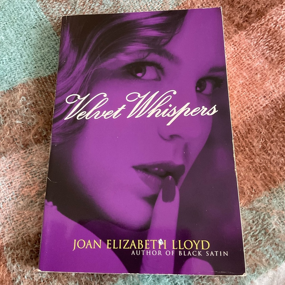 Velvet Whispers - Joan Elizabeth Lloyd